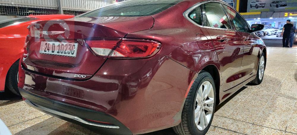 Chrysler 200